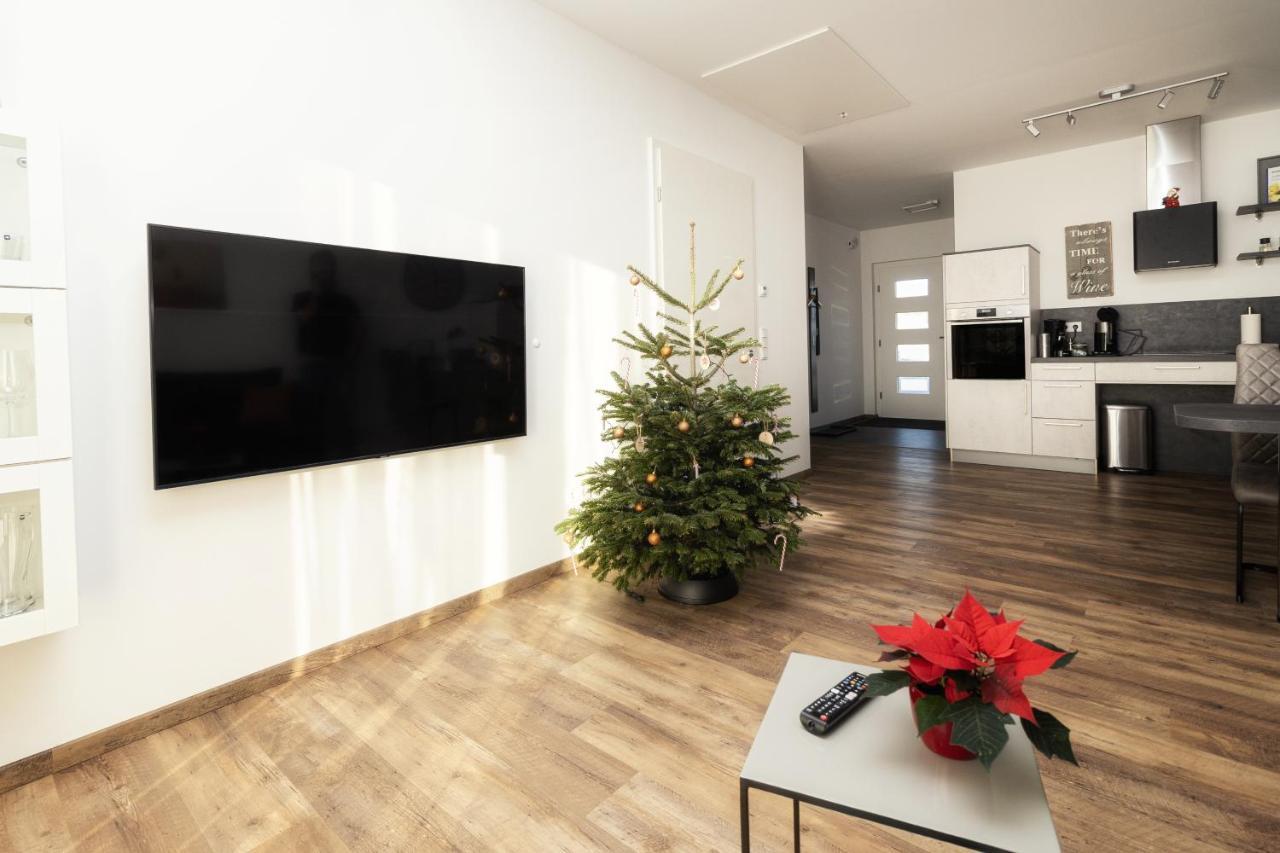 Ferienwohnung Bergaecker Neualbenreuth Bagian luar foto